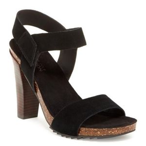 Kenneth Cole Reaction Black Hook Me Up Sandal Heel